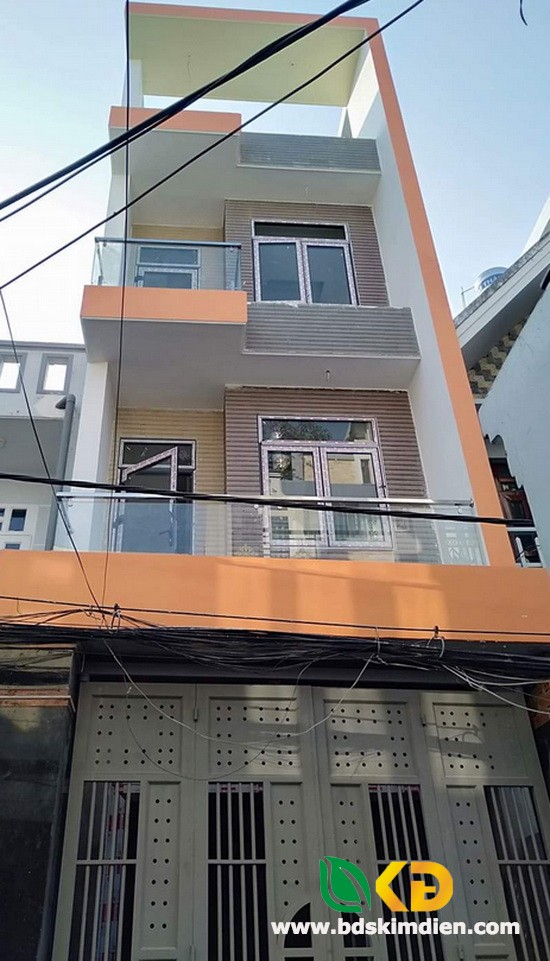 Bán nhà 2 lầu, sân thượng hẻm xe hơi 1135 Huỳnh Tấn Phát quận 7.